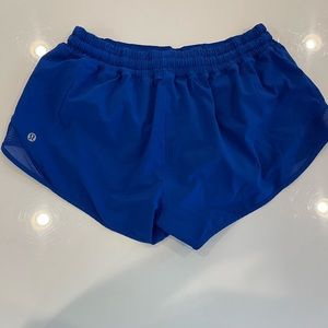 LuluLemon Hotty Hot 3 in seam shorts
